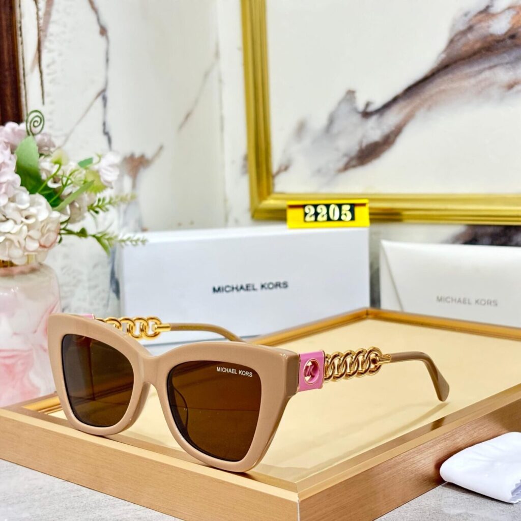 Michael Kors Cat -Eye Premium Sunglass For Women